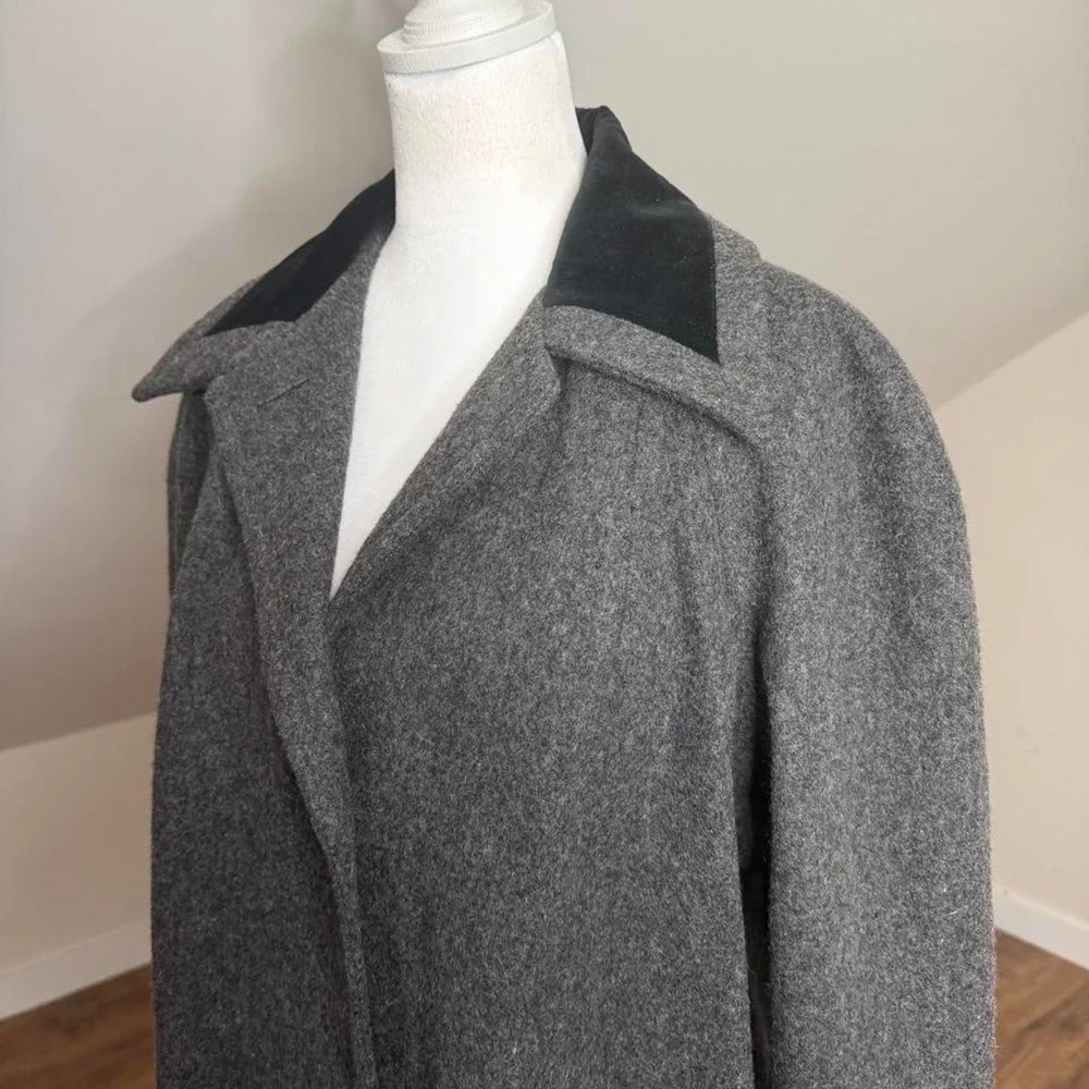 Vintage Jofeld Wool Swing Coat Gray Black Velvet Collar Oversized 90s Statement